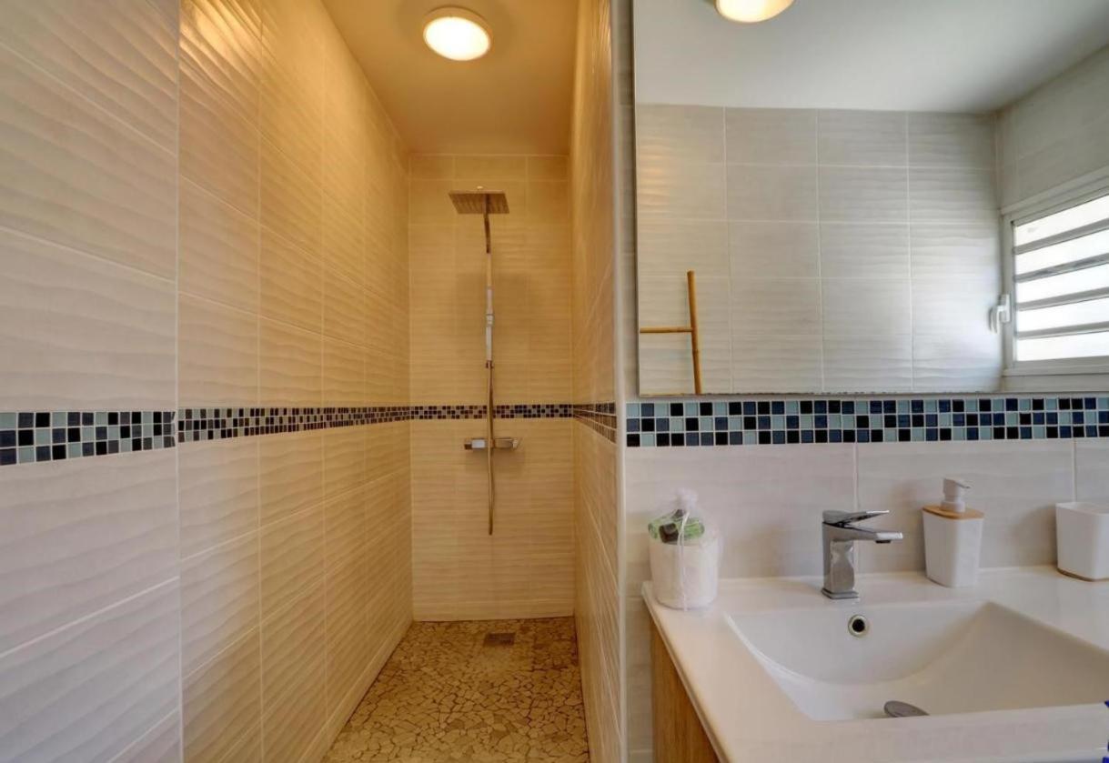 Charme Du Nord 2 Apartment Sainte-Clotilde Екстериор снимка