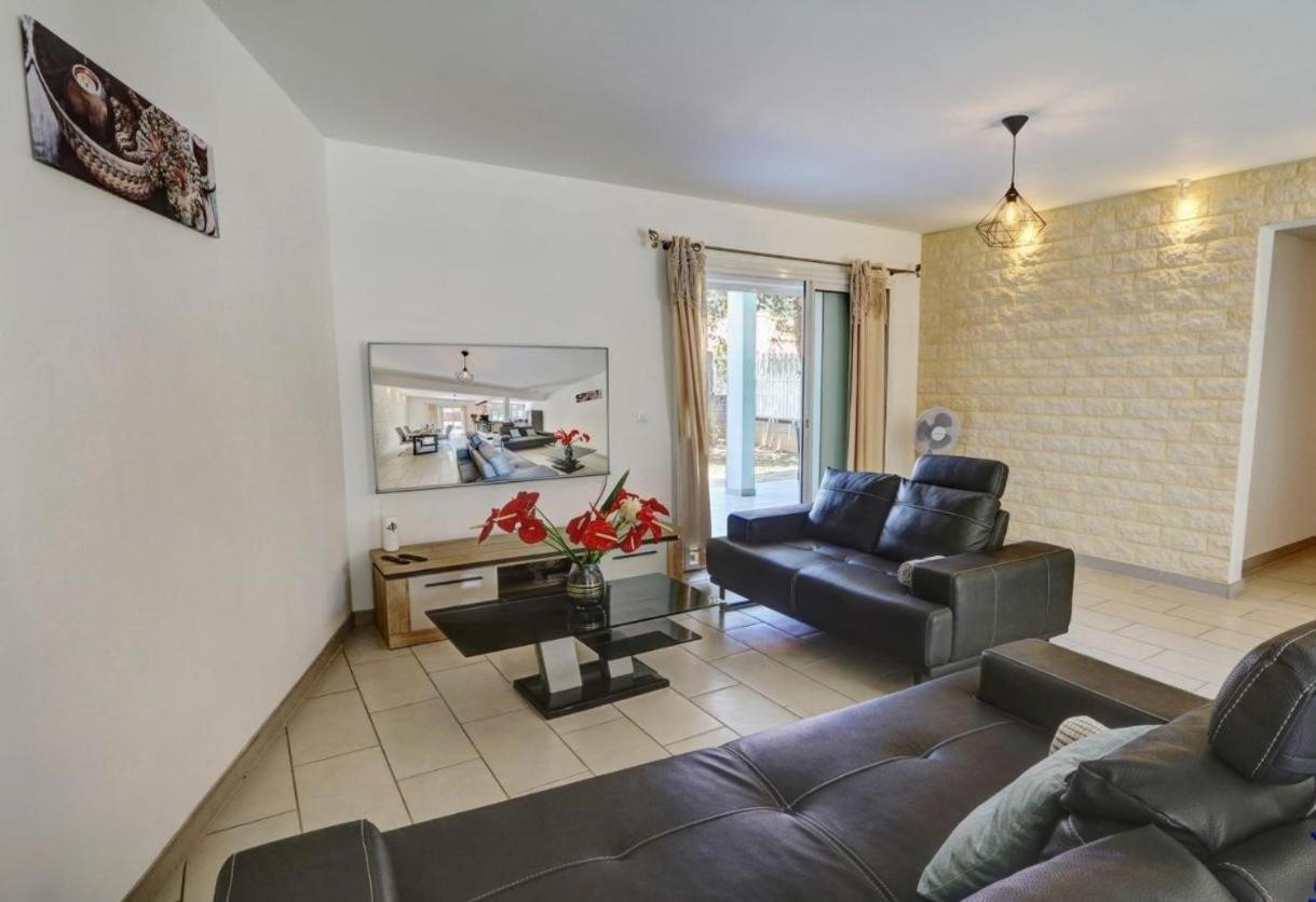 Charme Du Nord 2 Apartment Sainte-Clotilde Екстериор снимка